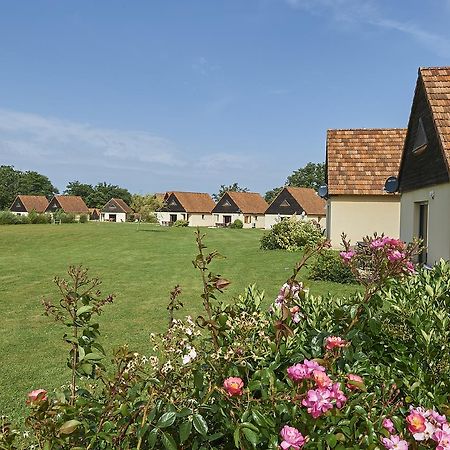 Hotel Le Lac Bleu Lacapelle-Marival Zewnętrze zdjęcie