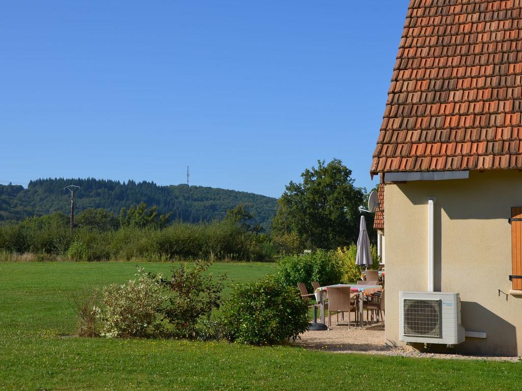 Hotel Le Lac Bleu Lacapelle-Marival Zewnętrze zdjęcie