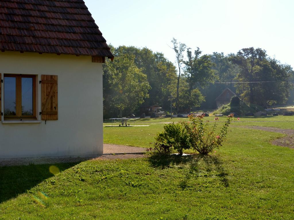 Hotel Le Lac Bleu Lacapelle-Marival Zewnętrze zdjęcie