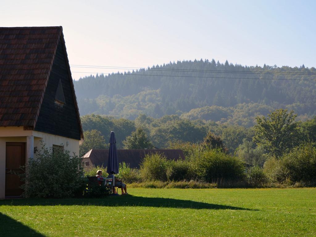 Hotel Le Lac Bleu Lacapelle-Marival Zewnętrze zdjęcie