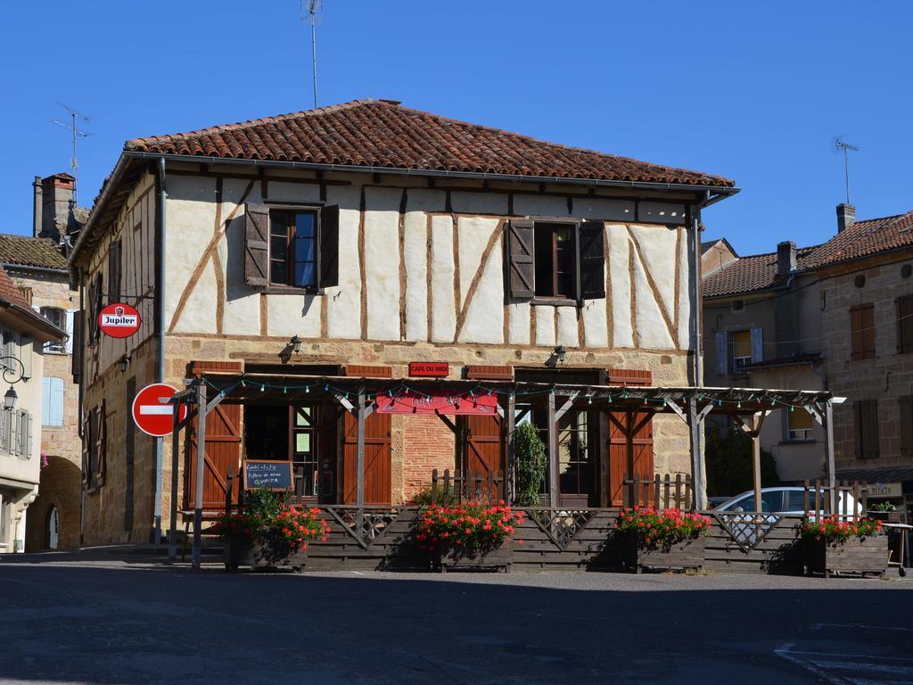 Hotel Le Lac Bleu Lacapelle-Marival Zewnętrze zdjęcie